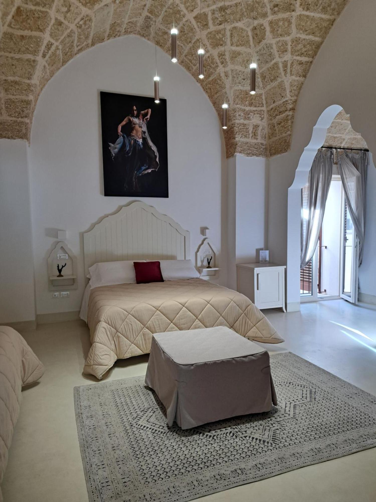 Palazzo Alma Luxury Rooms Casarano Exteriör bild
