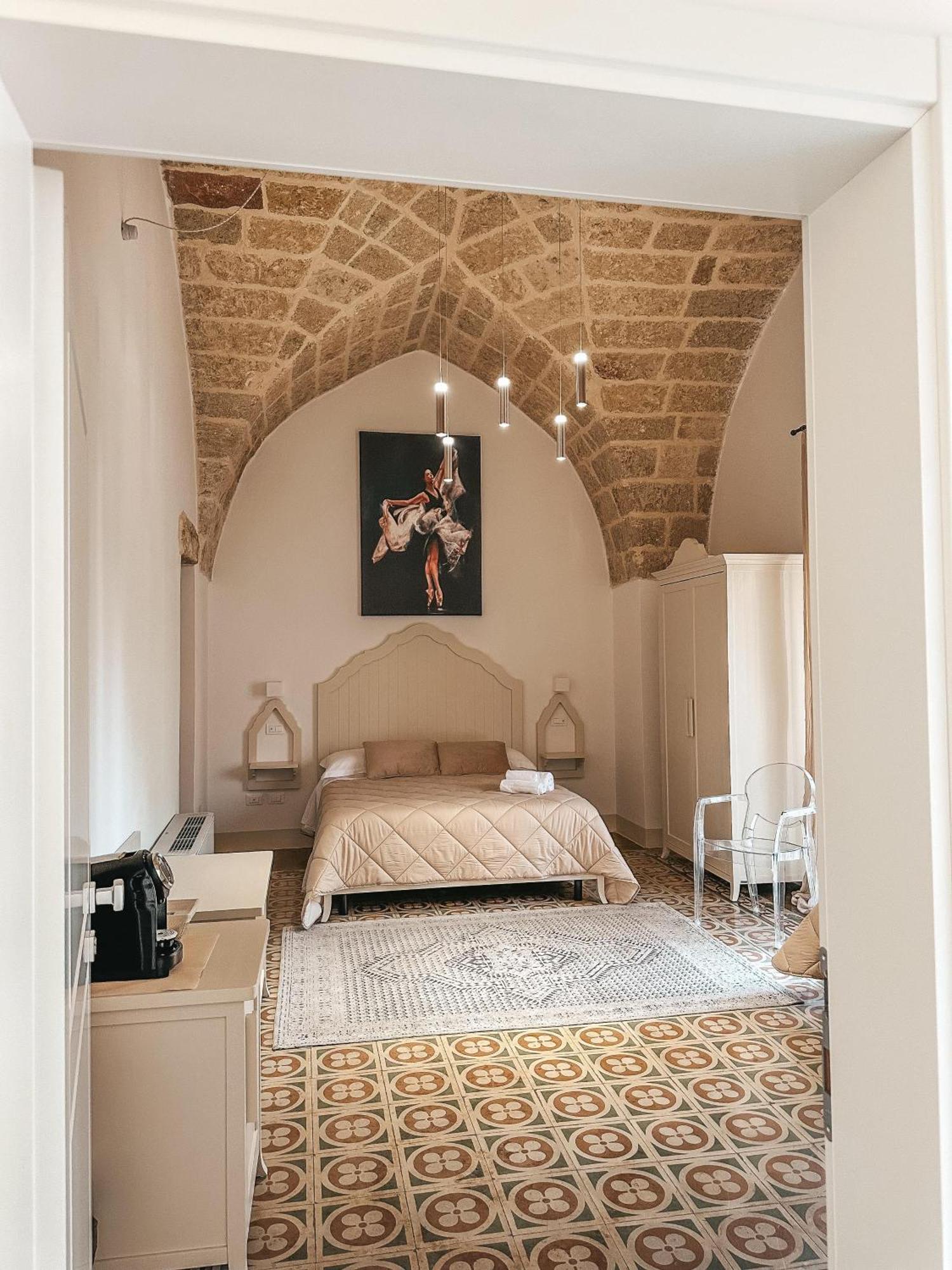 Palazzo Alma Luxury Rooms Casarano Exteriör bild
