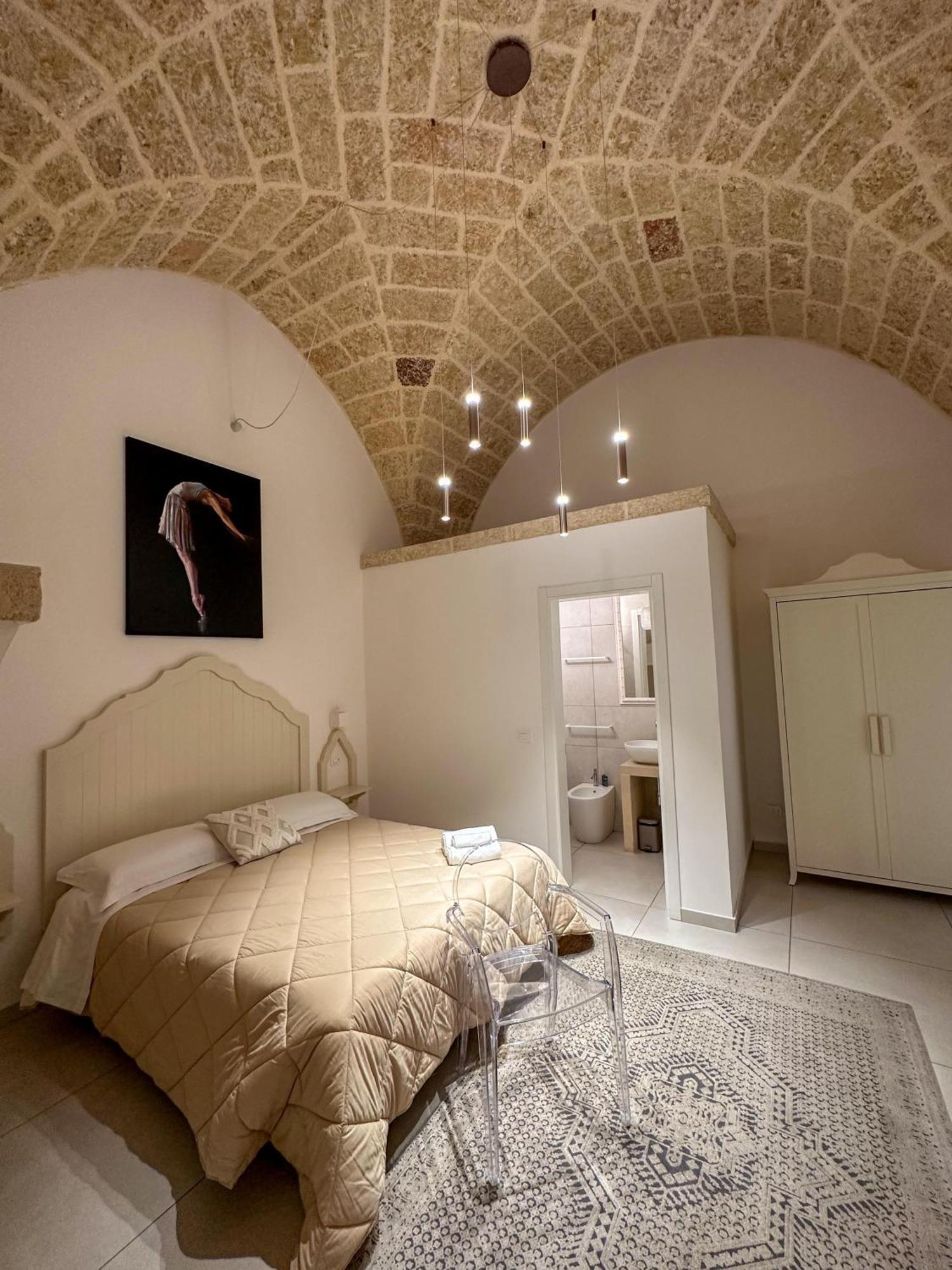 Palazzo Alma Luxury Rooms Casarano Exteriör bild