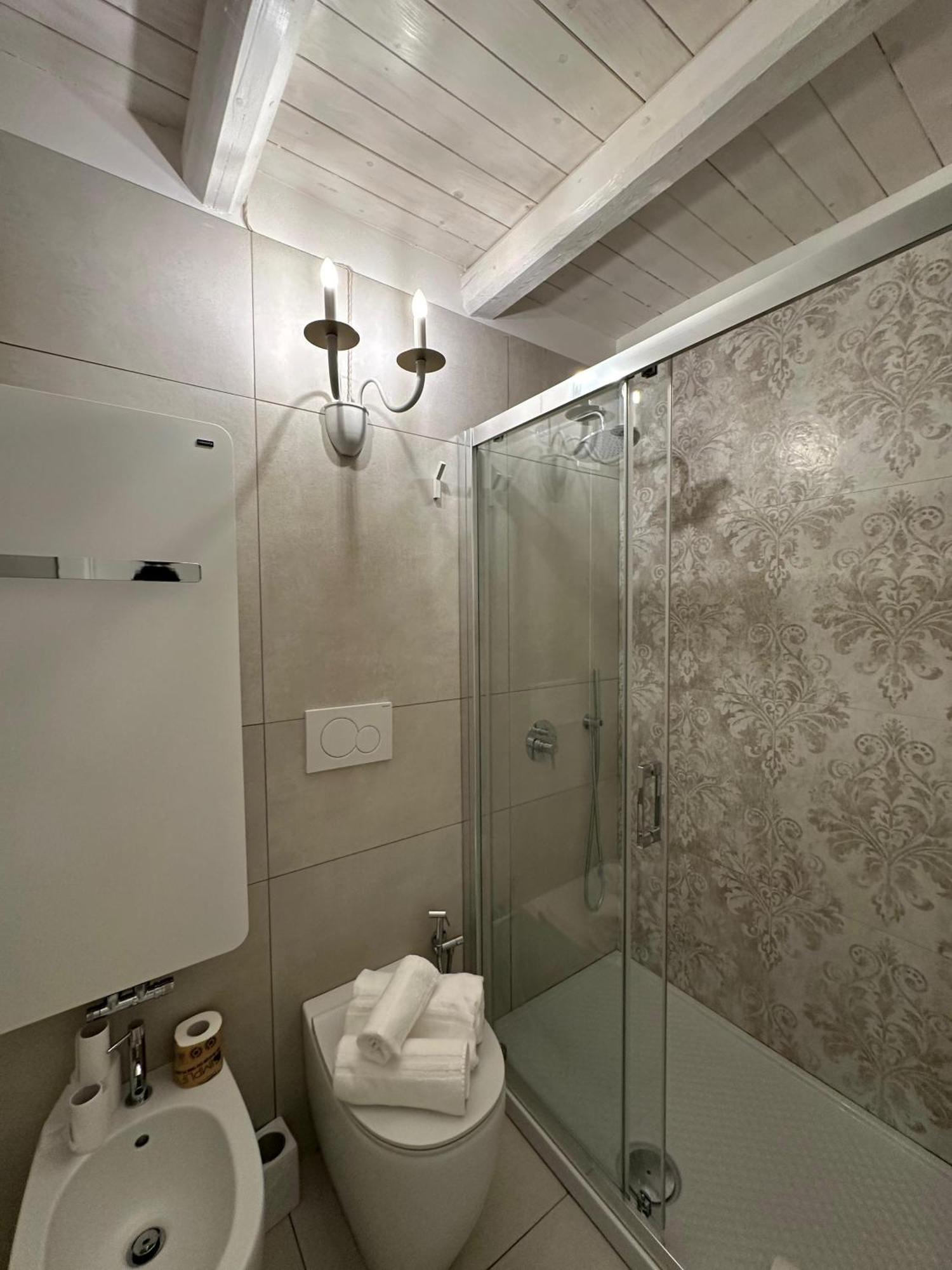 Palazzo Alma Luxury Rooms Casarano Exteriör bild