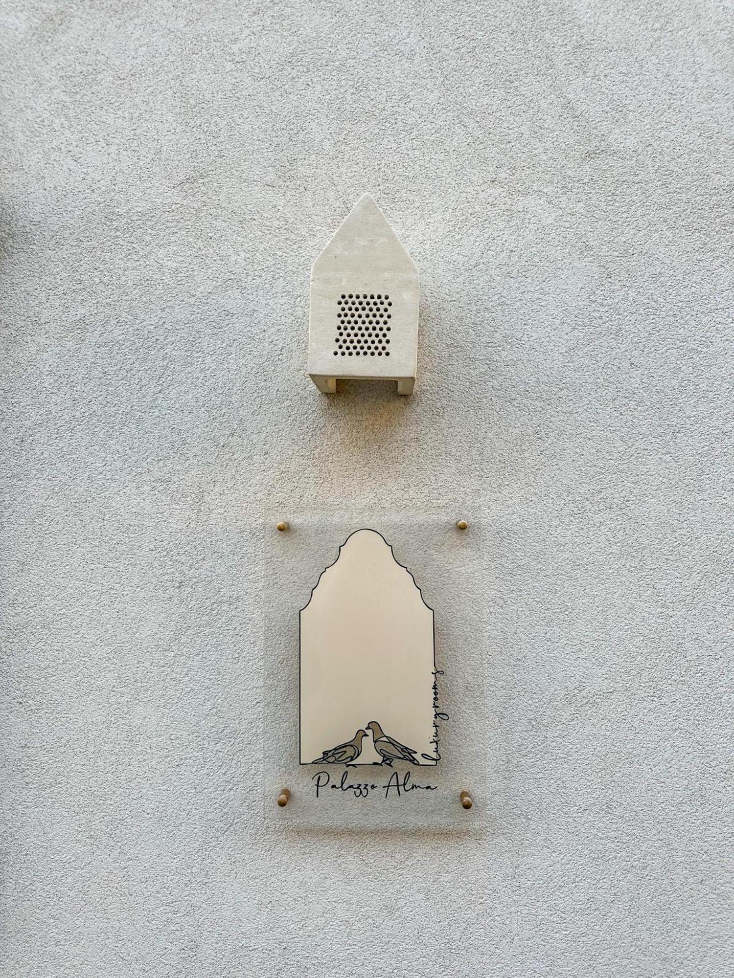 Palazzo Alma Luxury Rooms Casarano Exteriör bild